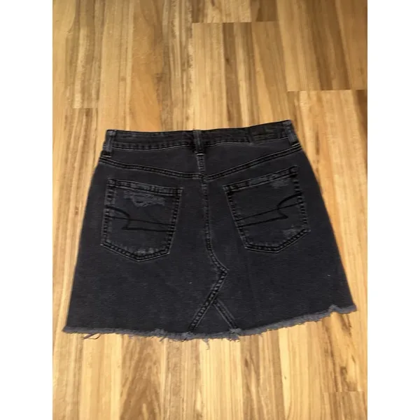 American Eagle Womens Sz 4 Black Button Fly Cutoff Jean Skirt‎ Pocketed Denim - Image 6