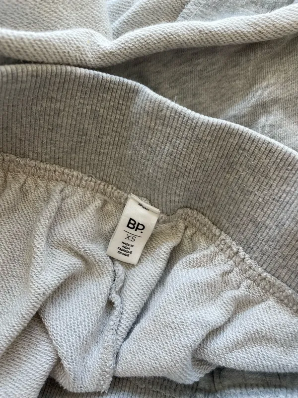 PacSun Sweat Shorts - Image 3