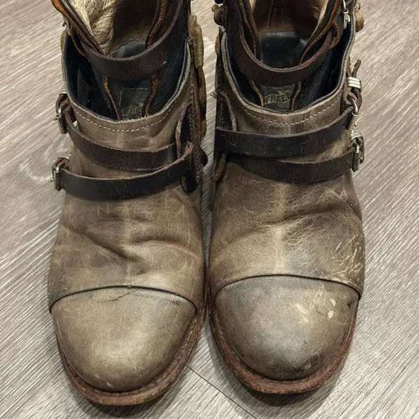 Freebird by Steven Crue Gray Multi Leather Distressed Buckle Ankle Boots Size 8 - Image 2