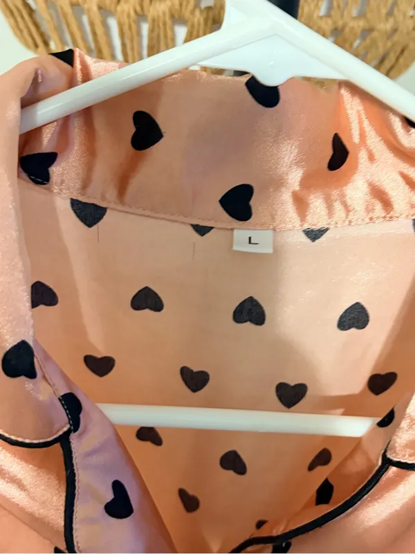 Men's Satin Short-Sleeve Button-Down Shirt in Peach with Black Hearts - Image 3