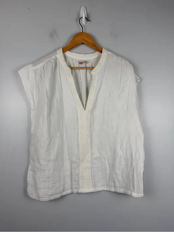Faherty Lucia Sleeveless Split V-Neck White Dream Cotton Gauze Top XL - Image 3