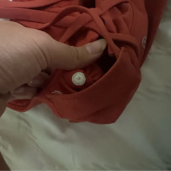 Lululemon SPORTS BRA TOP - Image 3