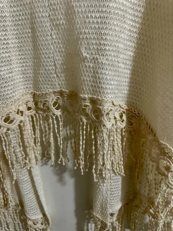 Wet Seal Cream color crotchet shawl size medium - Image 6