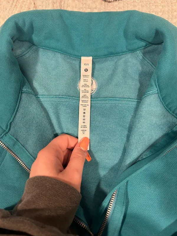 Lululemon Scuba Hoodie - Image 2