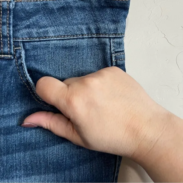 LEI Sophia Hipster Flare Vintage Denim‎ Jeans - Image 8