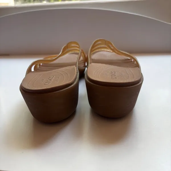 Crocs Isabella Mini Wedge Sandals Size‎ 10 Bronze Strappy Gold Brown Wedges Rare - Image 4