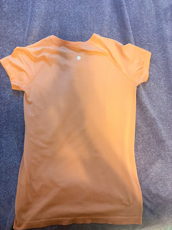 Lululemon Tank Swiftly - Image 3