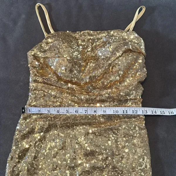 Women’s Gold Sequined Short Homecoming Dress Ruffle Hem Corset Back Size 4 NWOT - Image 9