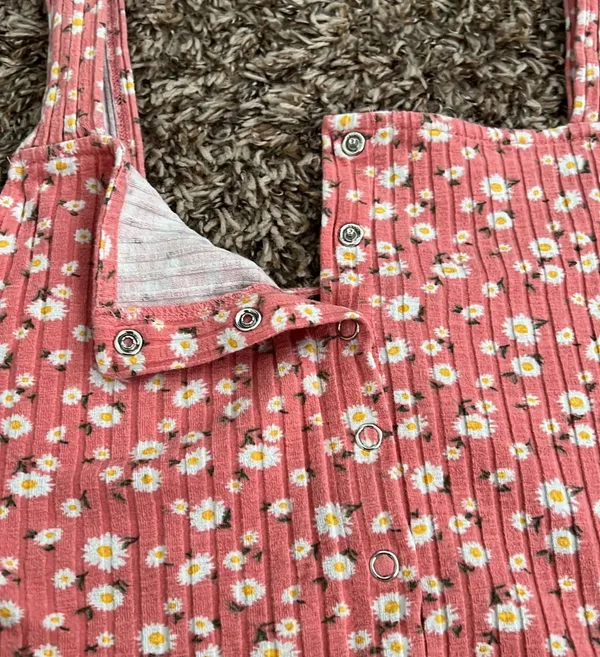 Forever 21 Pink Floral Cropped Tank Top - Image 5