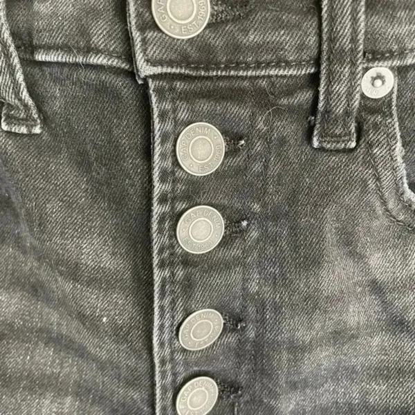 CLEARANCE Gap Cutoff Black Denim Jean Shorts‎ 00 24 Hugh Rise 4” EUC Button Fly - Image 2