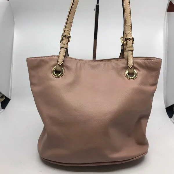 Michael Kors Medium Leather Shoulder Bag - Image 2