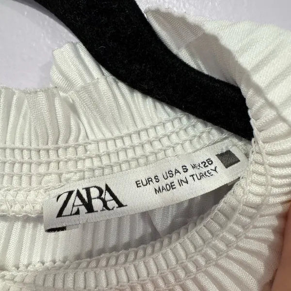 White ribbed Zara‎ flutter sleeve shirt - Image 3