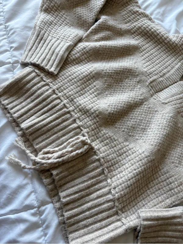 Flag and anthem sweater Size XS - Image 3