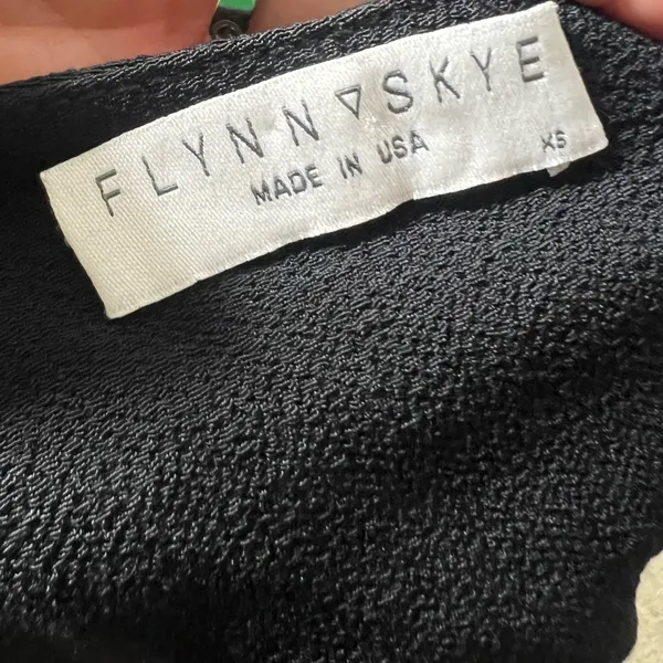 Flynn skye sleeveless mini dress with‎ side slit XS - Image 4