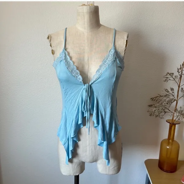 Urban Outfitters Hopeless Romantic Lace-Trim Flyaway Cami Top - Image 5