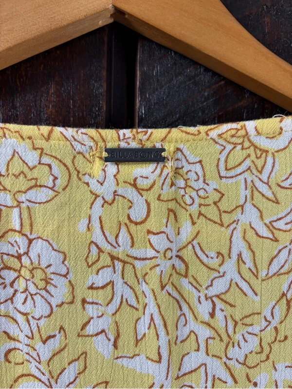 Billabong Yellow Floral Wrap Ruffle Dress Small - Image 8