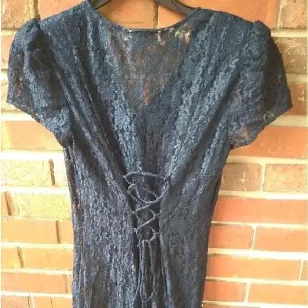Siren vtg lace corset dress - Image 4