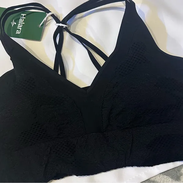 HALARA Elegant Black Lace Bralette - Image 3