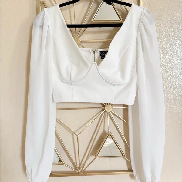 Windsor Chiffon sleeve crop top size small - Image 2