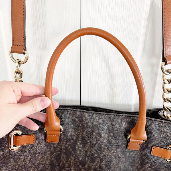 Michael Kors Hamilton Large East West Monogram Shoulder Tote - Image 13