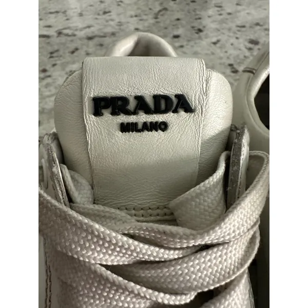 Prada white leather womens sneakers shoes 35 USED - Image 4