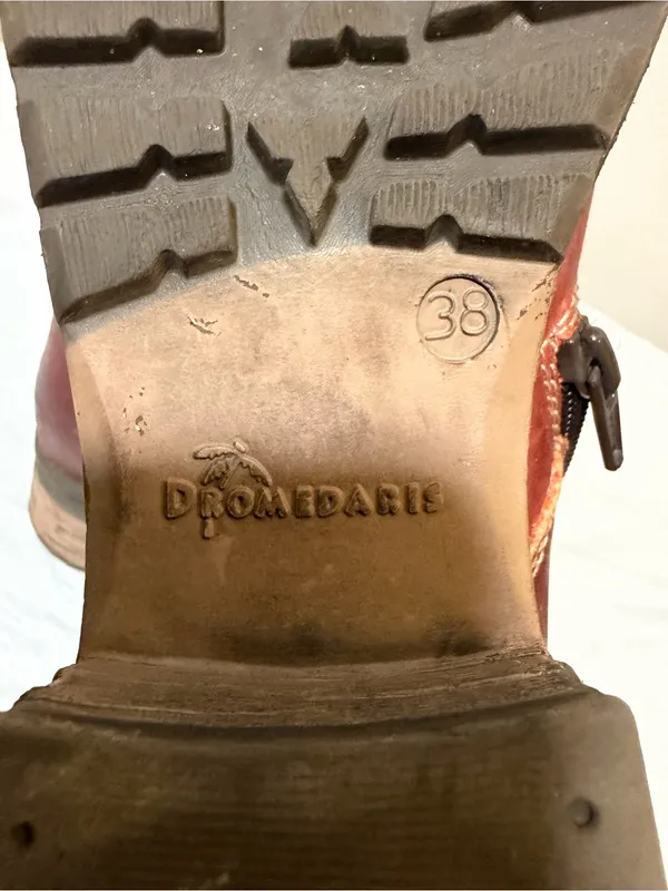Dromedaris Kara Scrunched Red Leather & Suede Boot Size 38 - Image 7