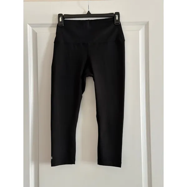 NOBULL Black Cropped Leggings High Rise Performance Tights Small - Image 4