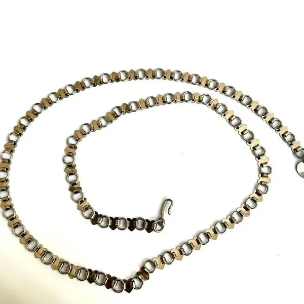 Silver tone heart hip belt - Image 5