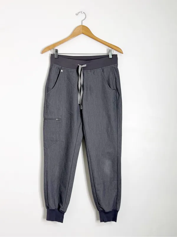FIGS Gray Scrub Set XS Petite Catarina Top Zamora Jogger Pants - Image 6