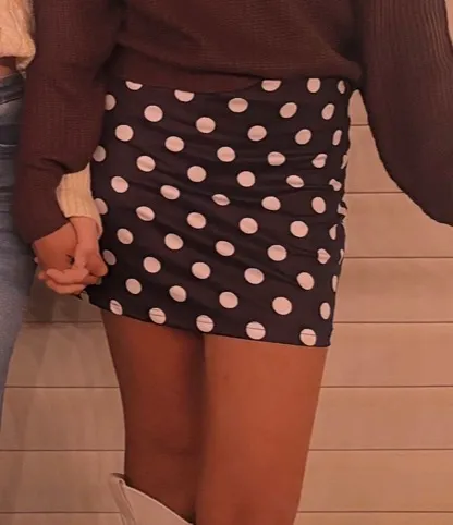 Amazon Black Polka dot skirt - Image 3