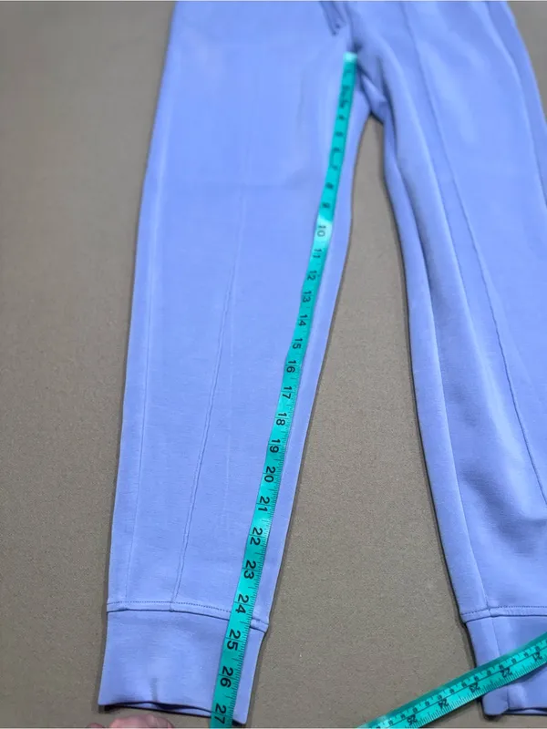 All In Motion Women’s Lilac Airy Sleek Super Soft Joggers - Image 2