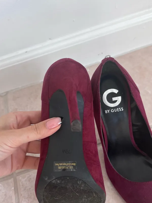 G by GUESS Burgundy Suede Pointed Toe Pumps Y2K Stiletto Heels 7.5 - Image 5