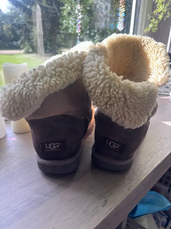 UGG Bailey Boots Button - Image 2