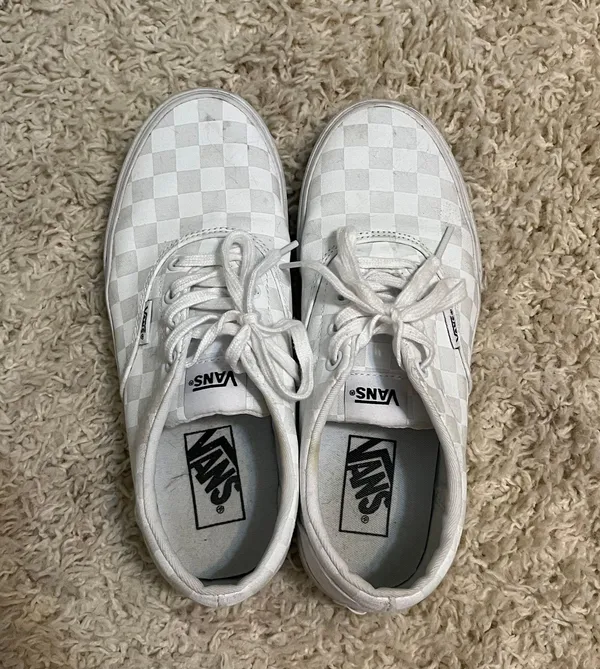 Vans White Checkered Size 7.5 - Image 2