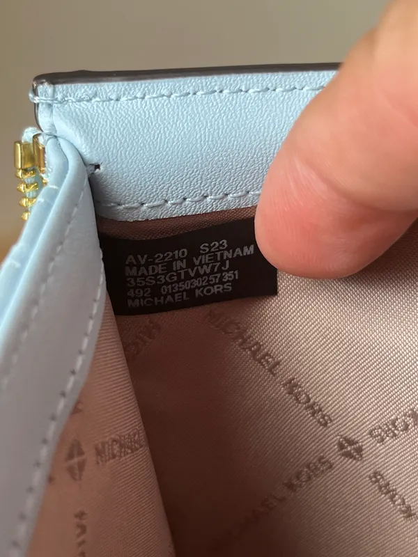 Michael Kors Wallet - Image 7