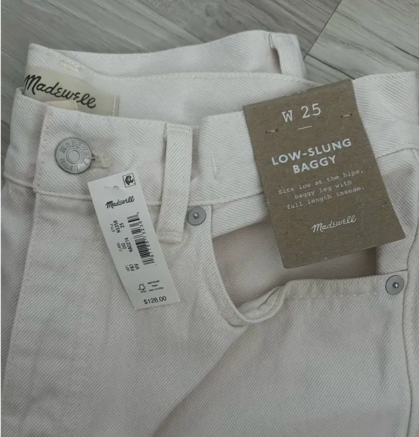 NWT Madewell low-slung baggy jeans, cream, size 25. - Image 3