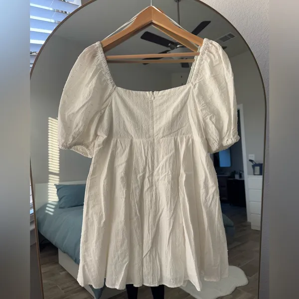 Altar’d State Babydoll White Shoulder Dress Size Medium - Image 6