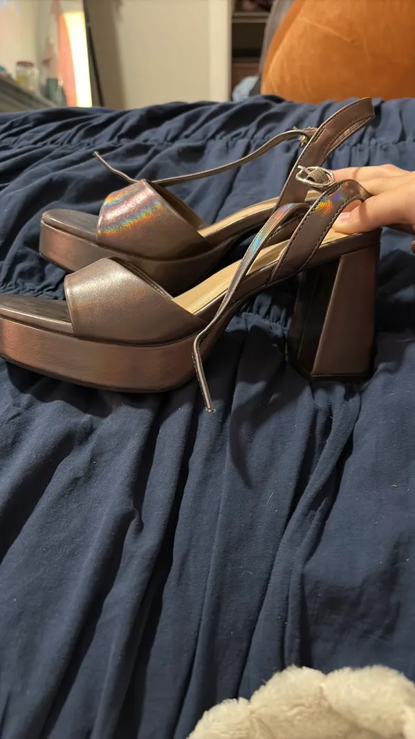 Holographic Heels A New Day - Image 2