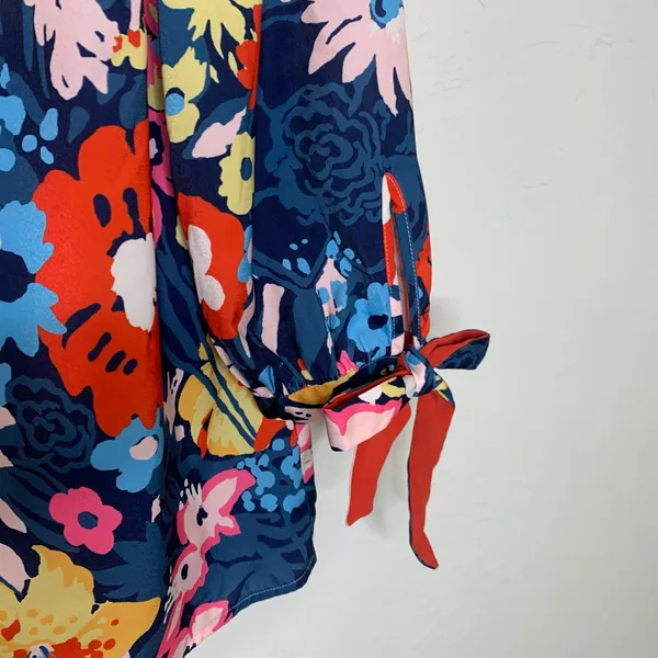 Modcloth Bright Floral Tie Neck Blouse Sz Medium - Image 9