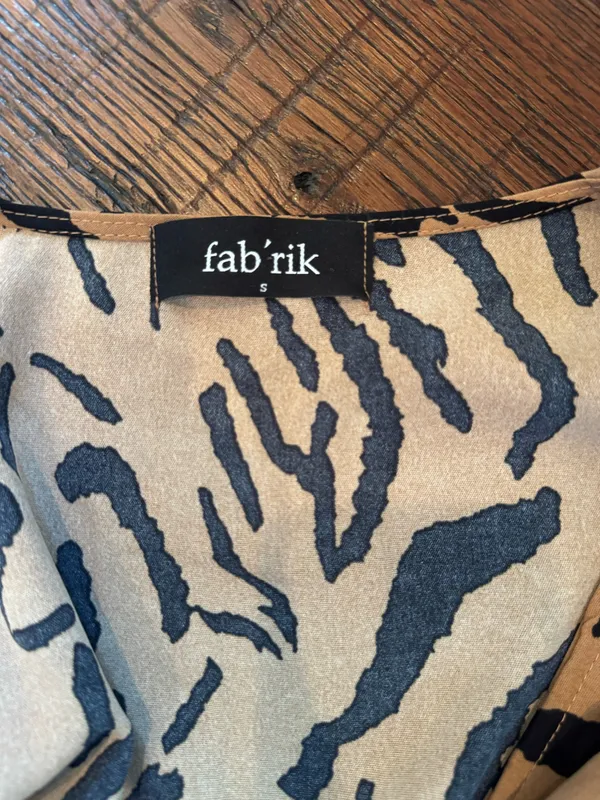 fab'rik Top Tiger print - Image 3
