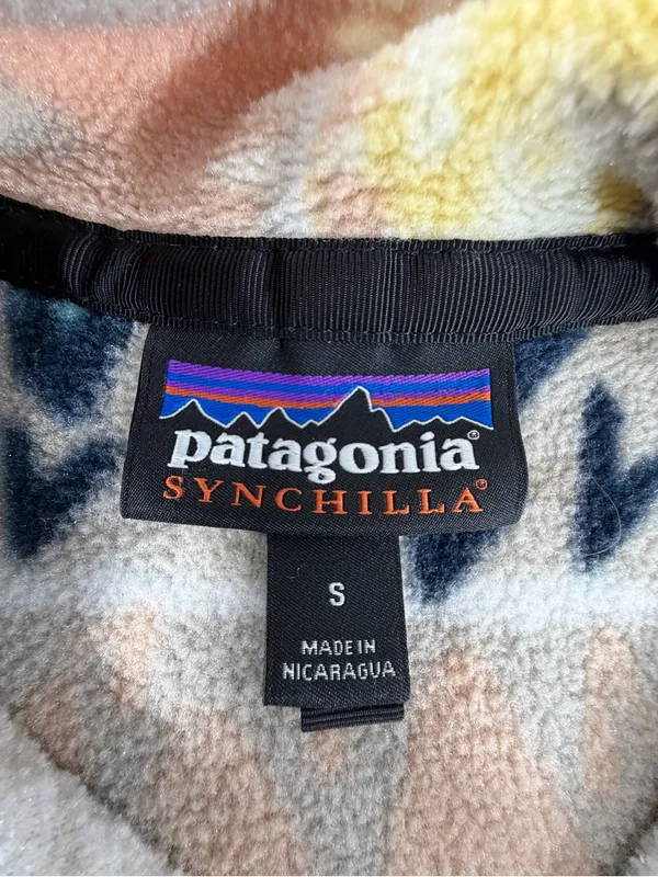 Patagonia Synchilla Snap-T Fleece Pullover‎ Geometric Print Women’s Small - Image 3