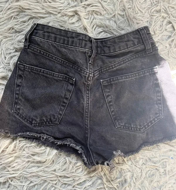 Forever 21 denim shorts - Image 2