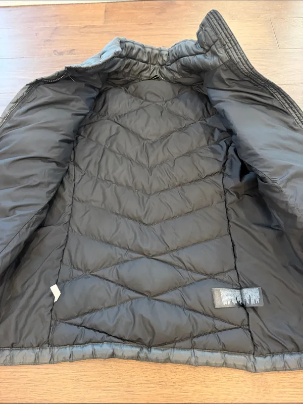 The North Face Women's Black Quilted Puffer Jacket Size Medium - C27-140 - Image 5