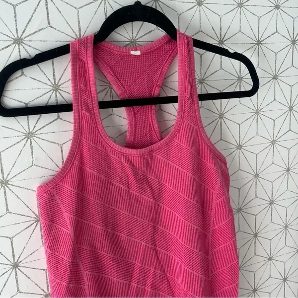 Lululemon Swiftly Tech Tank Pink - Image 2