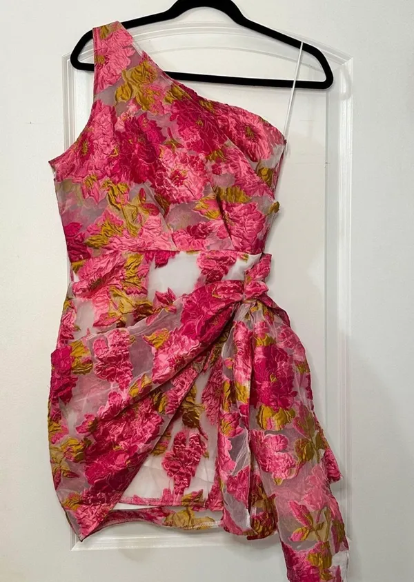 Showpo BRAILEY MINI DRESS - ONE SHOULDER WRAP FRONT IN PINK JACQUARD - Image 8