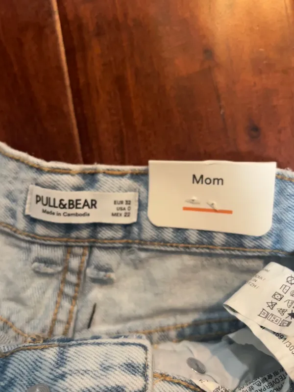 Pull & Bear Blue Mom Jean Short - Image 3