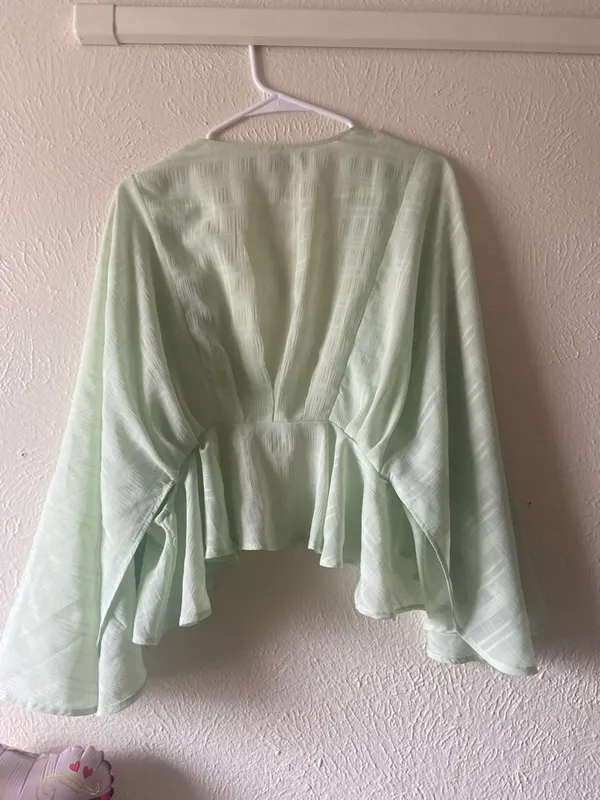 Buckle Light Green V-Neck Peplum Blouse - Women - Image 6