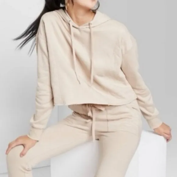 Wild Fable Cropped Hoodie Size Medium - Image 3