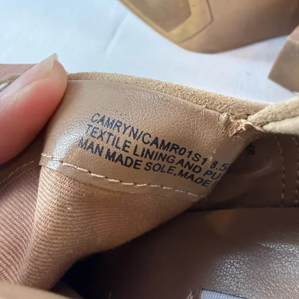 Steve Madden Camryn Suede Poined‎ Toe Bootie in Taupe Size 8.5 - Image 9