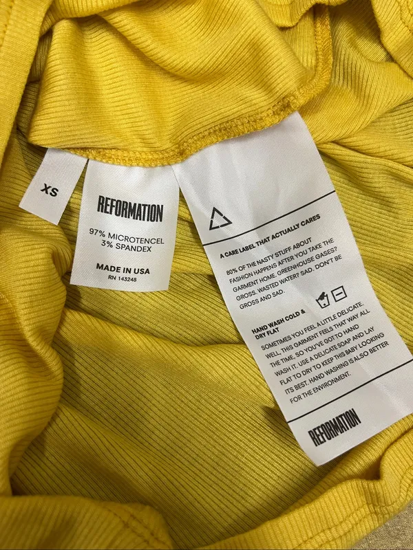 Reformation baby ribbed Short Sleeve Crewneck Tee in Mustard Yellow size XS - Image 3